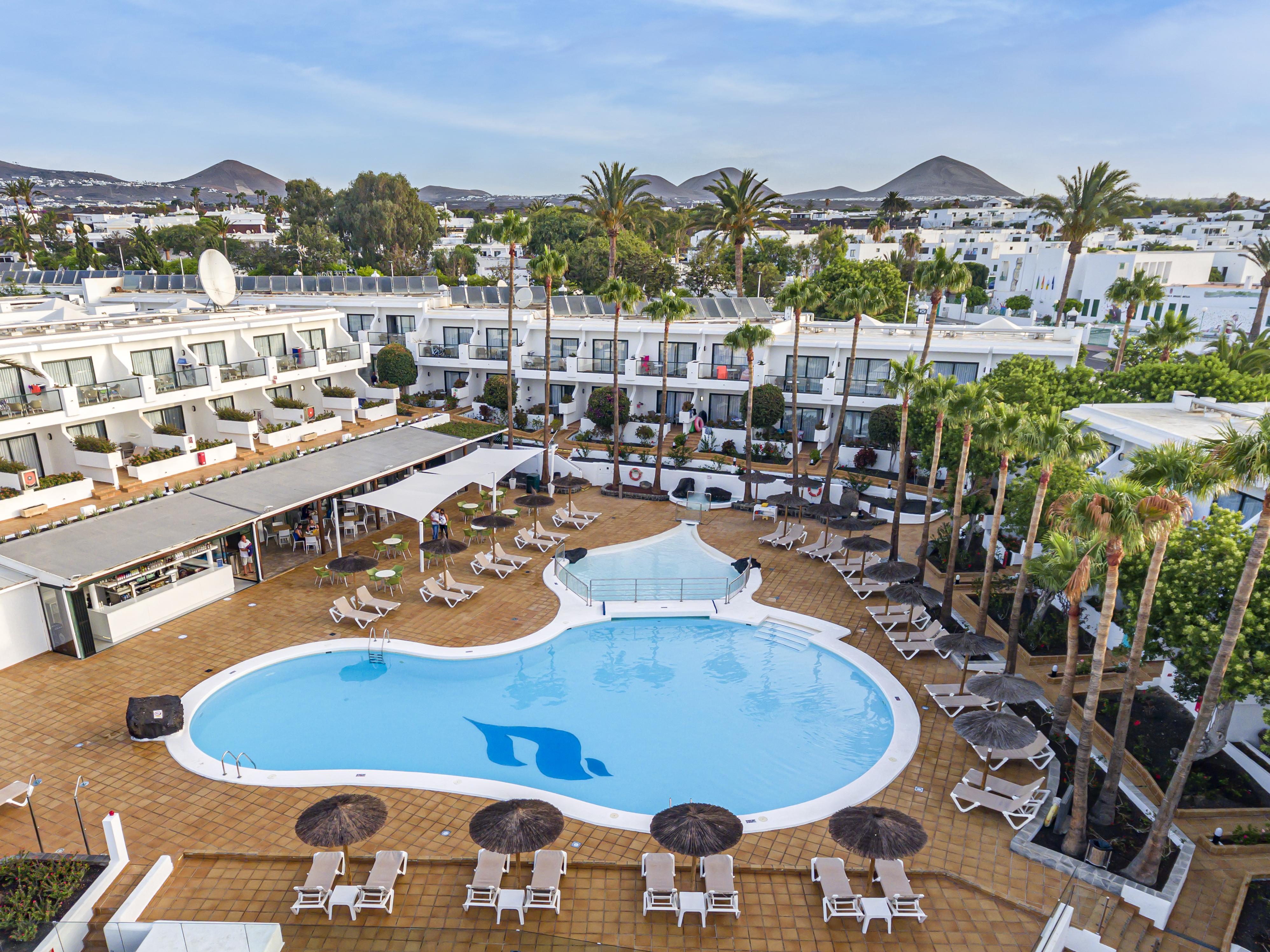 Hotel Thb Flora بويرتو ذيل كارمين المظهر الخارجي الصورة