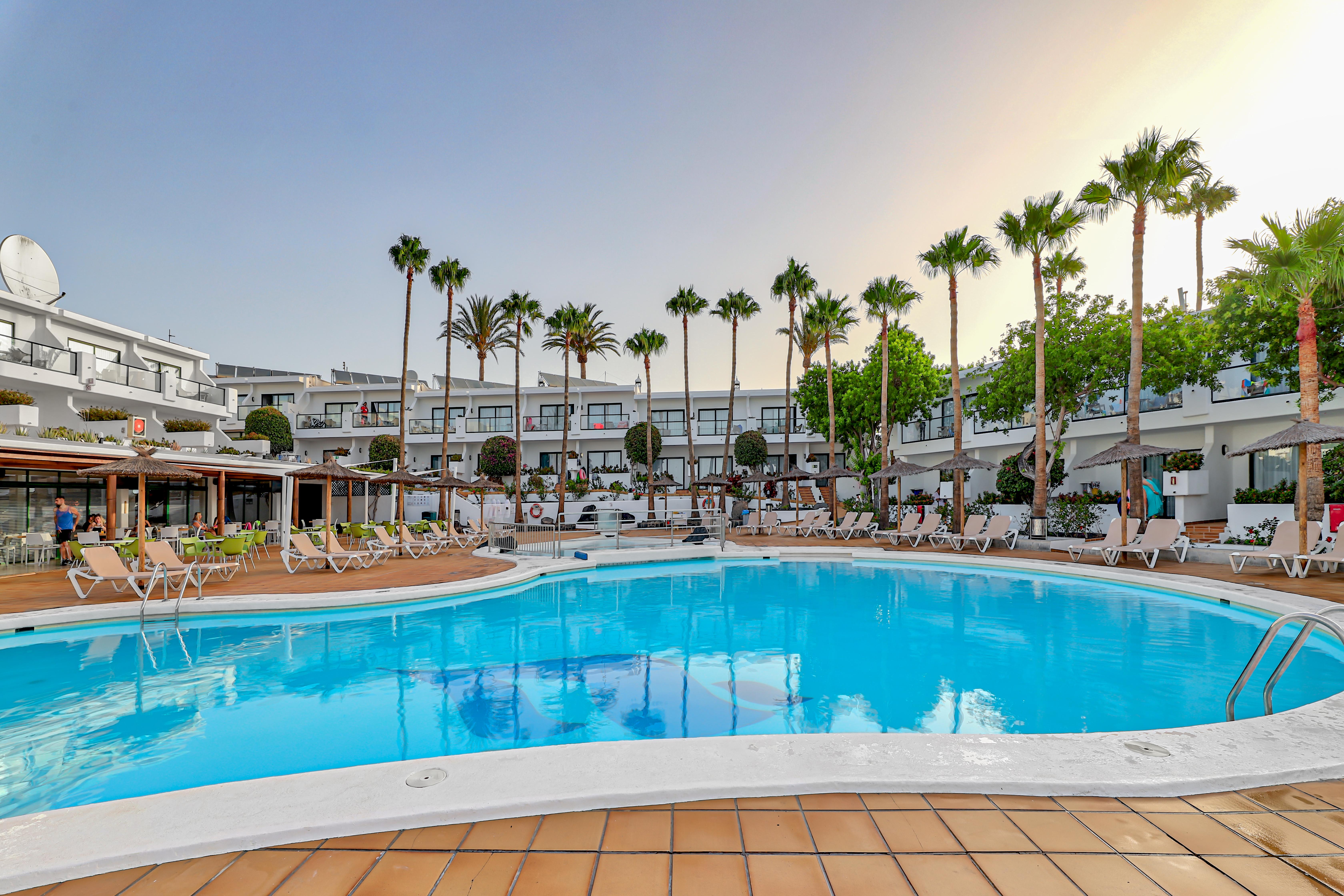 Hotel Thb Flora بويرتو ذيل كارمين المظهر الخارجي الصورة