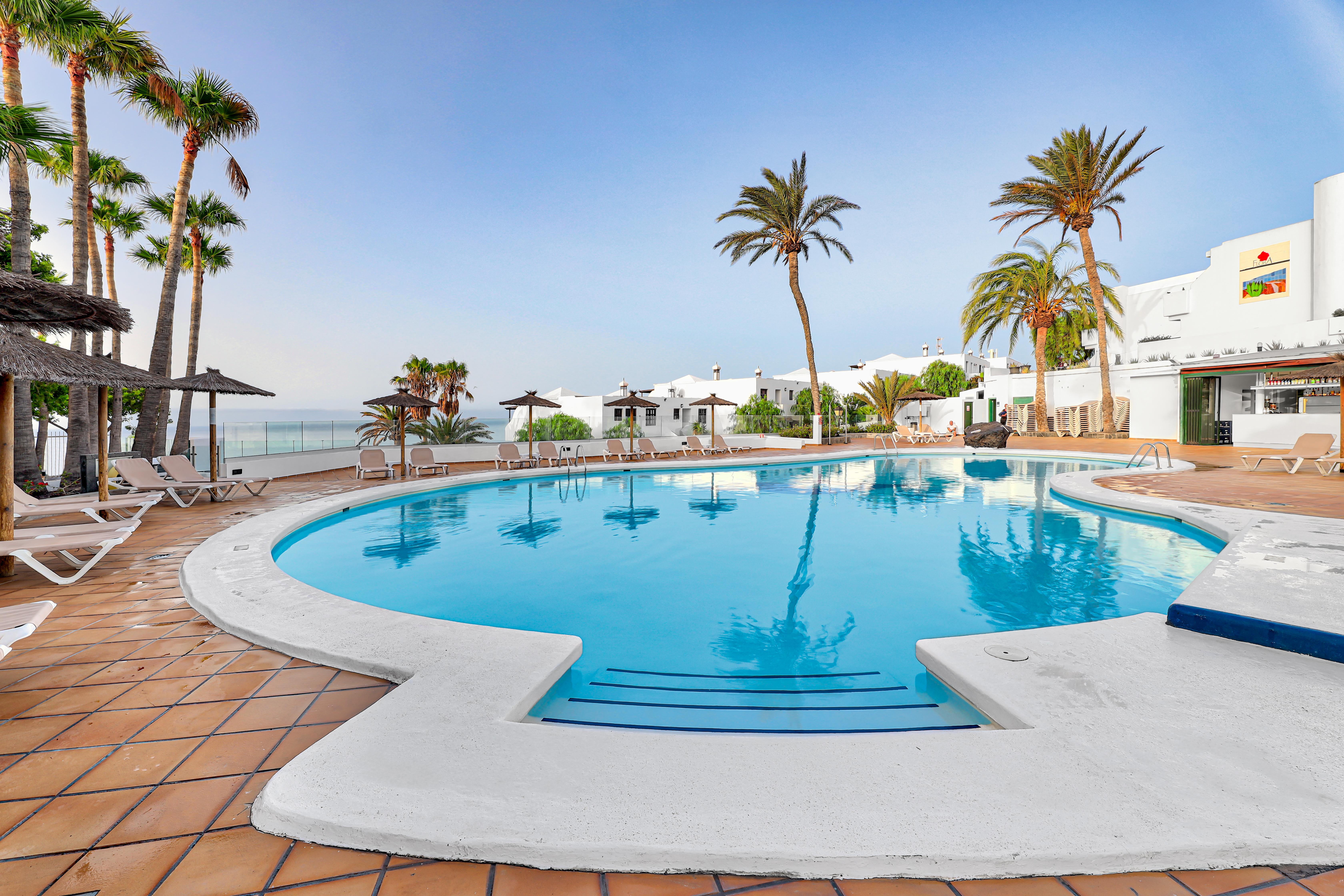 Hotel Thb Flora بويرتو ذيل كارمين المظهر الخارجي الصورة