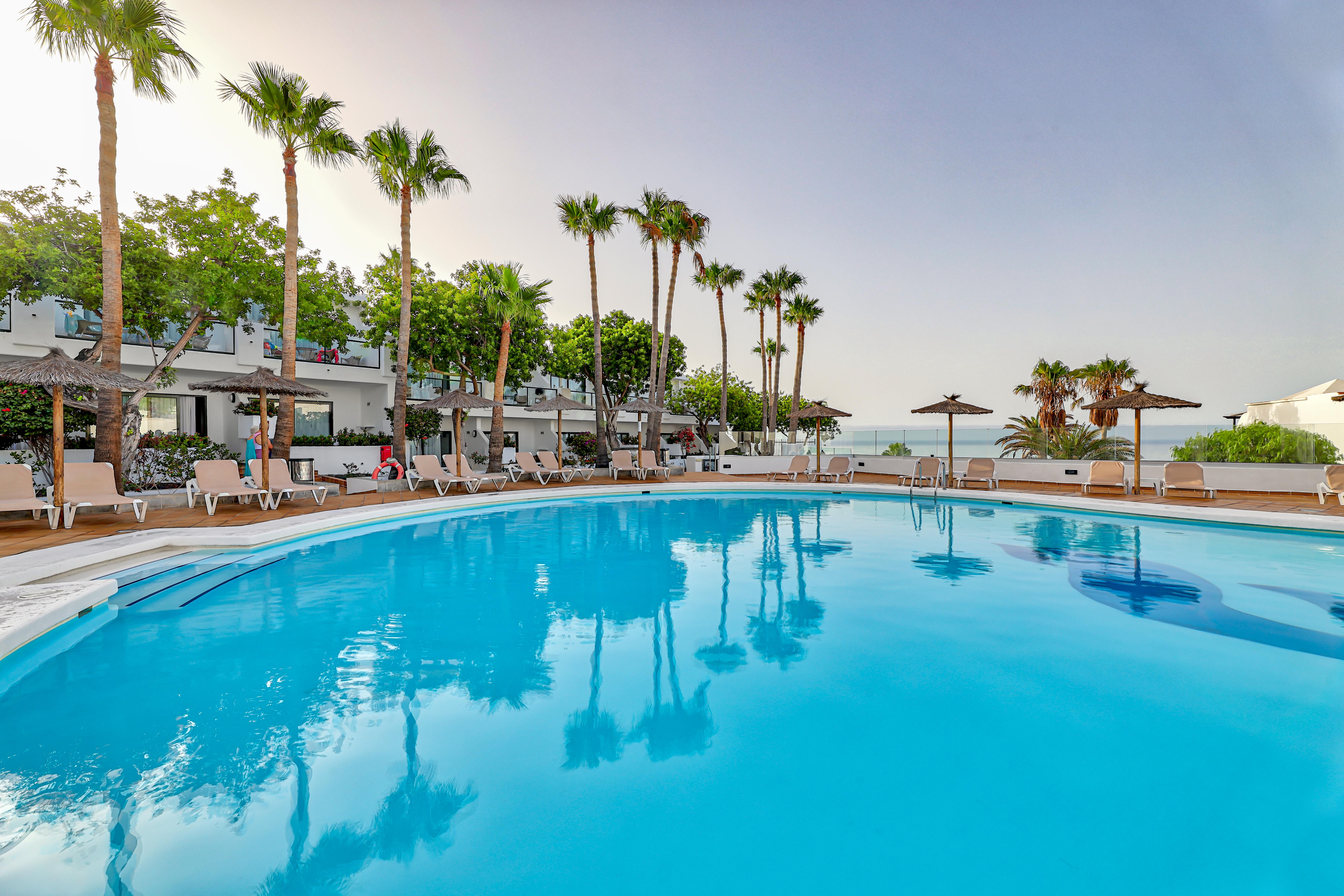 Hotel Thb Flora بويرتو ذيل كارمين المظهر الخارجي الصورة